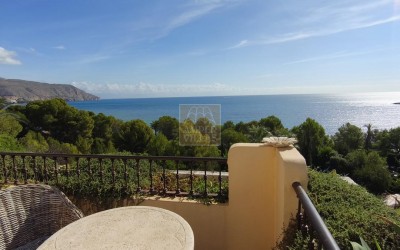 SPECTACULAR BEACHFRONT APARTMENT – VILLA GADEA, ALTEA